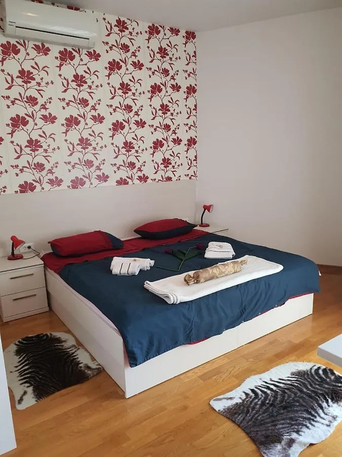 Adela Apartments - Beach Znjan ספליט קרואטיה
