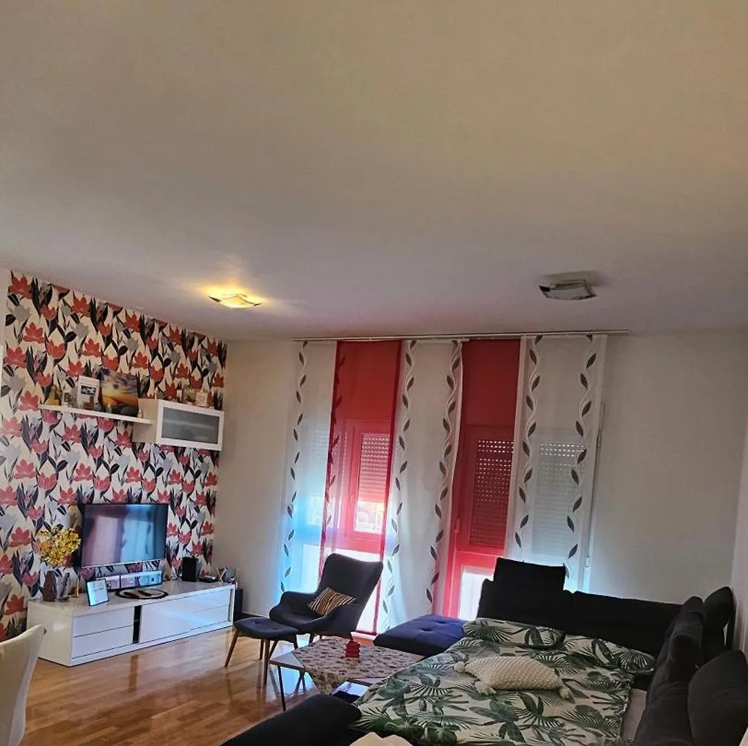 Adela Apartments - Beach Znjan Сплит