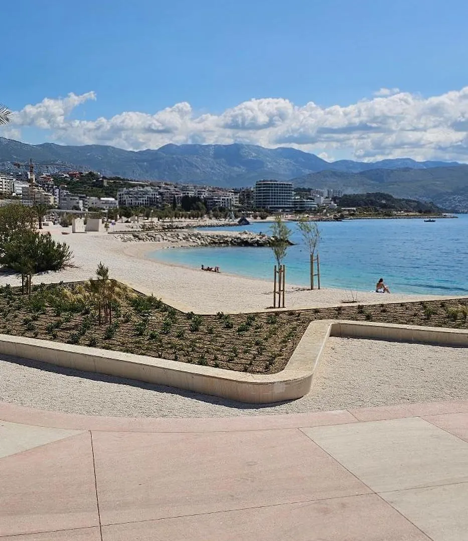 Adela Apartments - Beach Znjan Сплит