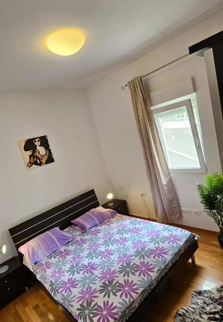 Adela Apartments - Beach Znjan ספליט