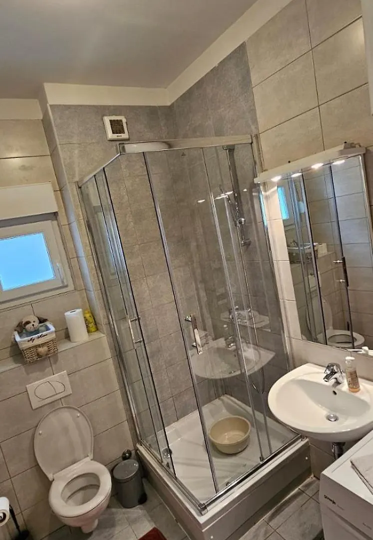 Adela Apartments - Beach Znjan Сплит