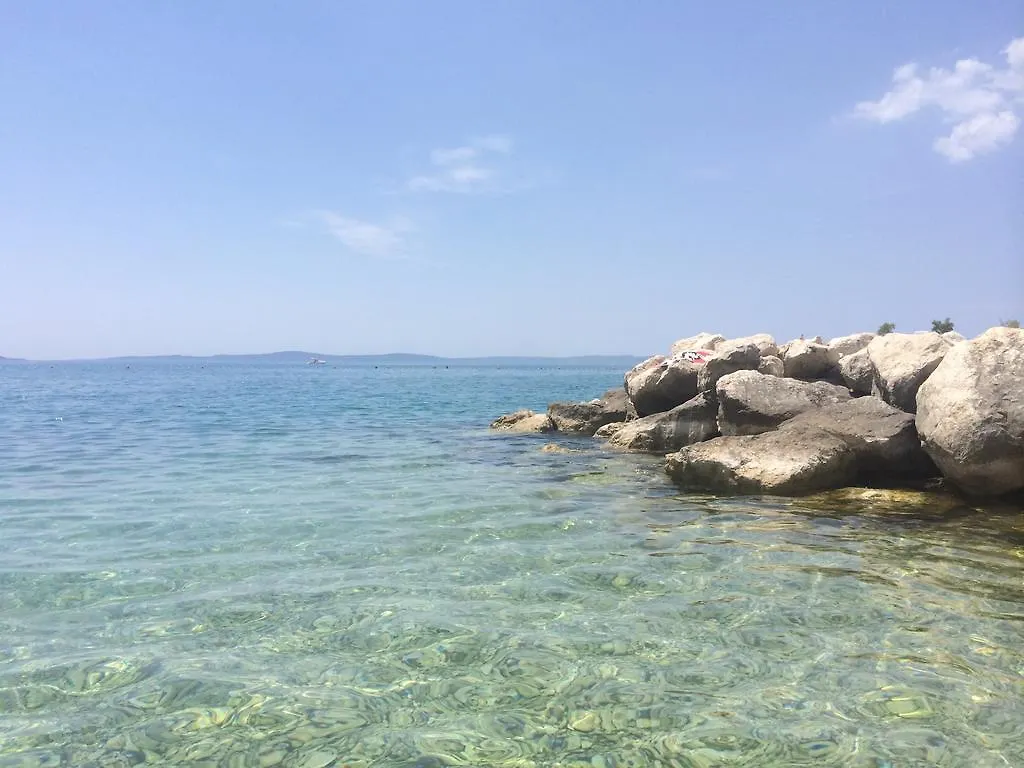 Adela Apartments - Beach Znjan Сплит