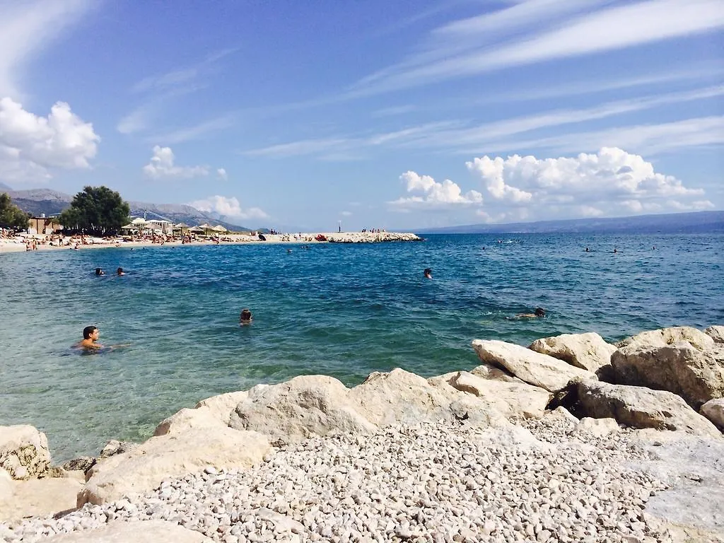 Adela Apartments - Beach Znjan Сплит