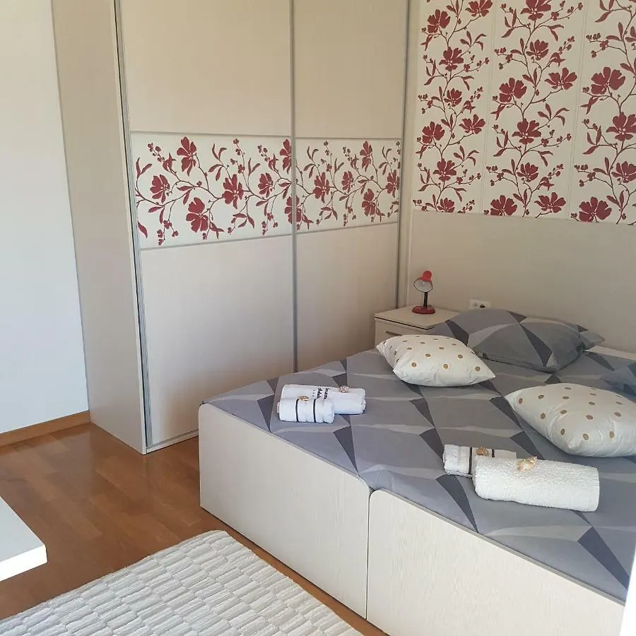 Adela Apartments - Beach Znjan Сплит 0*,  Хорватия
